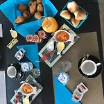 L'instant לינה וארוחת בוקר קאיו סור מר